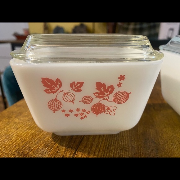 Vintage Pyrex gooseberry 501 (2) and one Town and Country 444 Cinderella bowl! - Picture 4 of 8